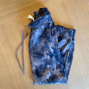 Lululemon Ready to Rulu HR jogger crop. Size 0.